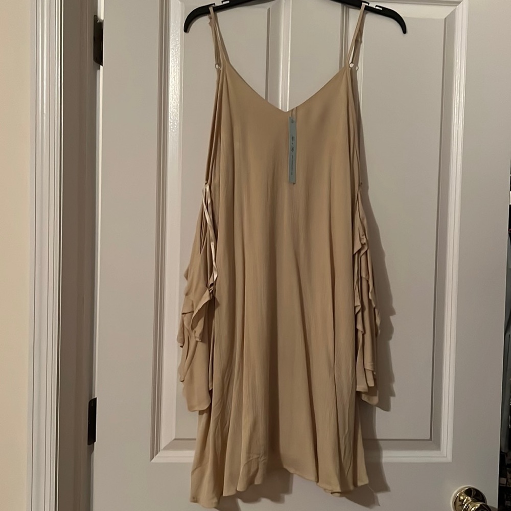 NWT - She and Sky Frill Sleeve Shirt Dress